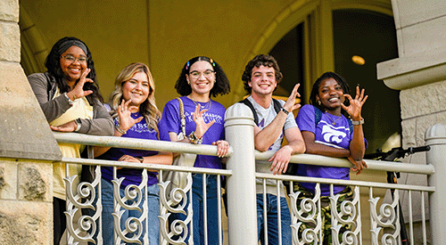 Students outside of Hale Library 